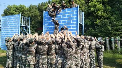【軍訓速遞】省泰興中學2019級新生入駐祁巷,開始了&ldquo;花式&rdquo;軍政訓練
